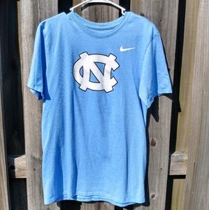 UNC logo short sleeve tee
